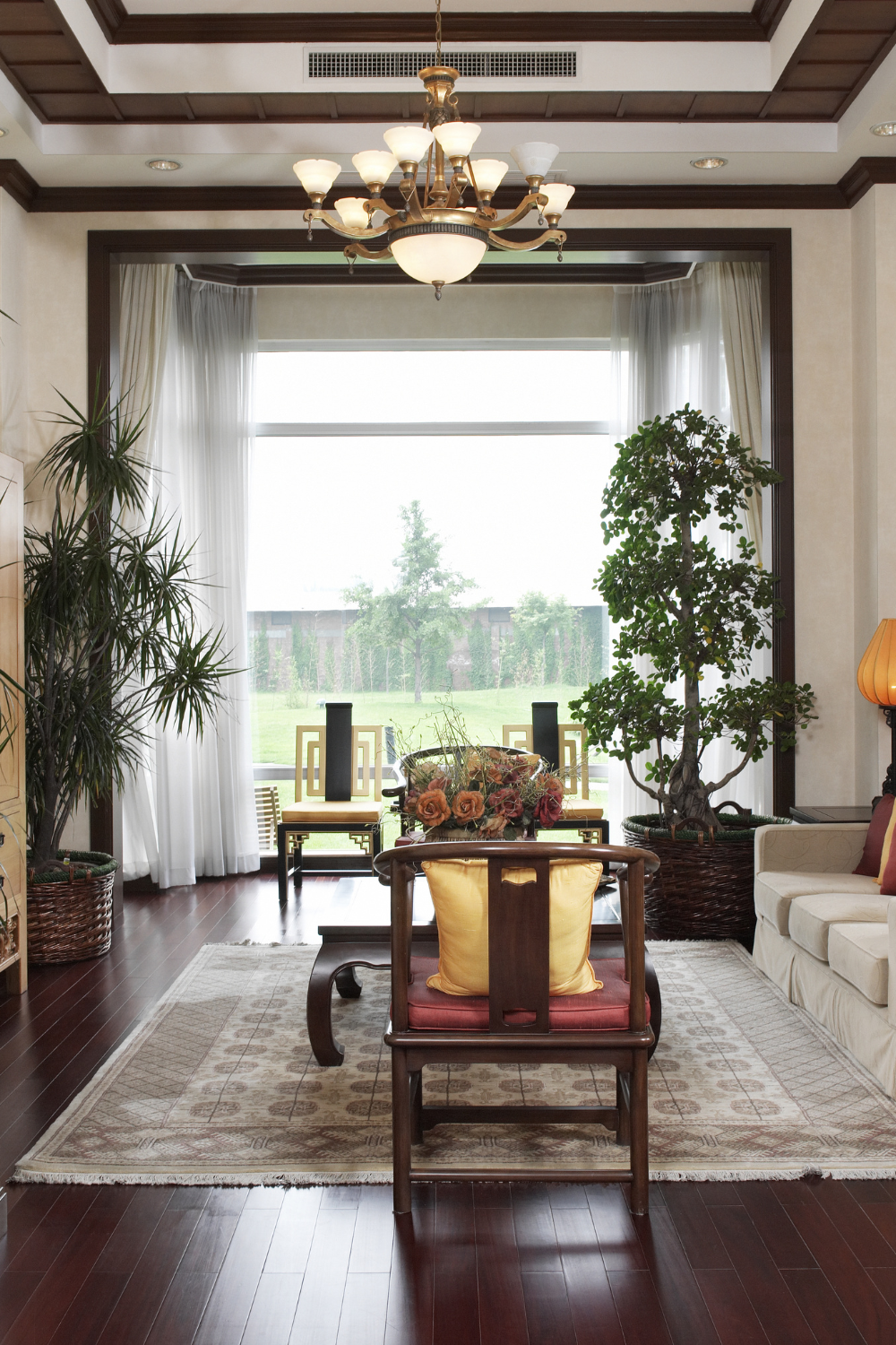 Modern Luxury Living Room Ideas with Layered Lighting for an Inviting Glow